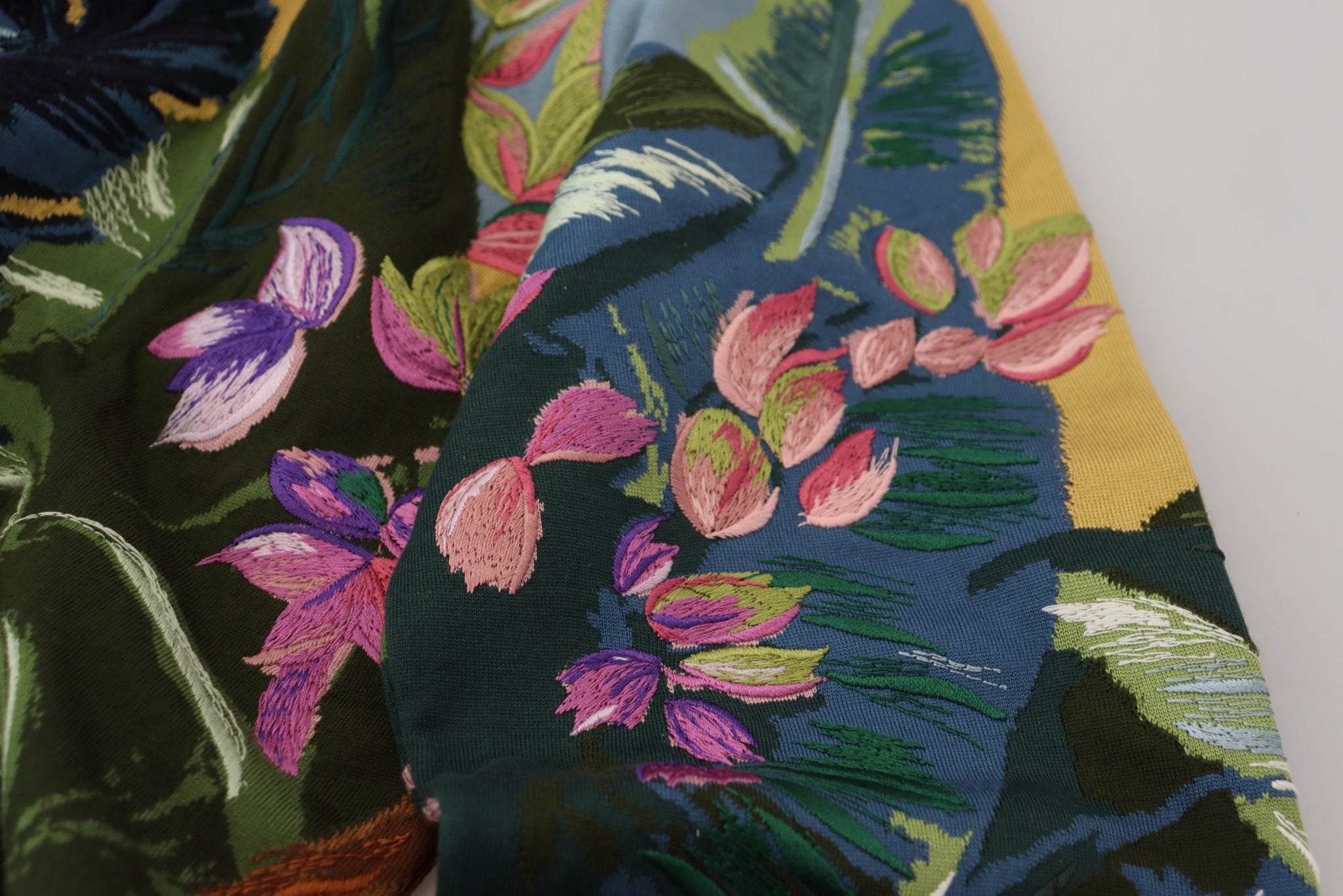 Jungle Wool Silk Pullover Logo Sweater