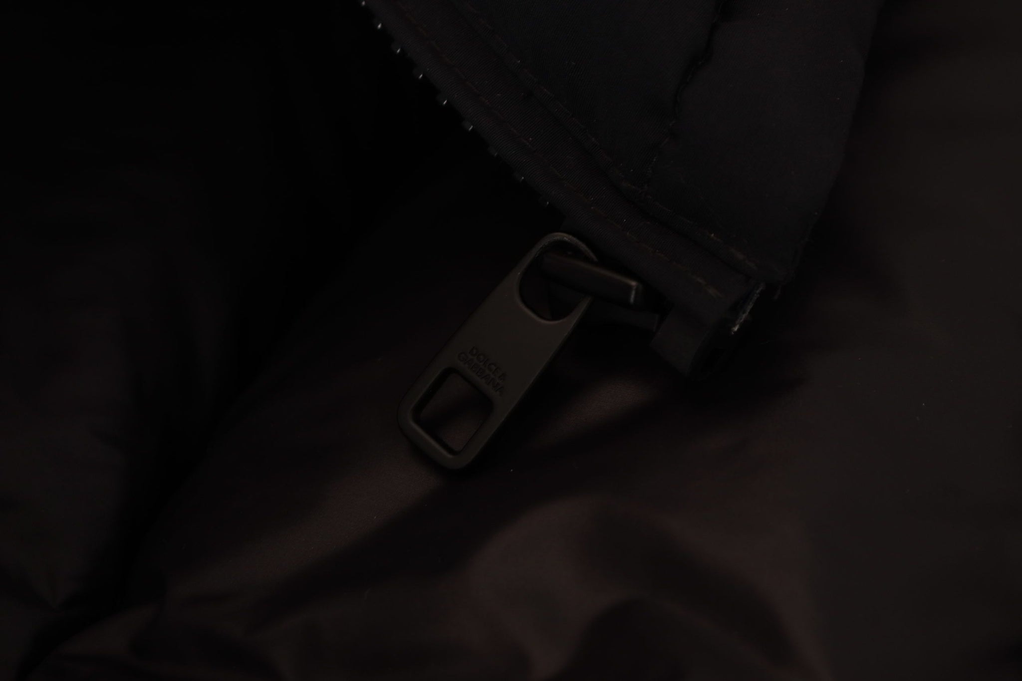 Black Polyester Hooded Short Sleeves Jacket